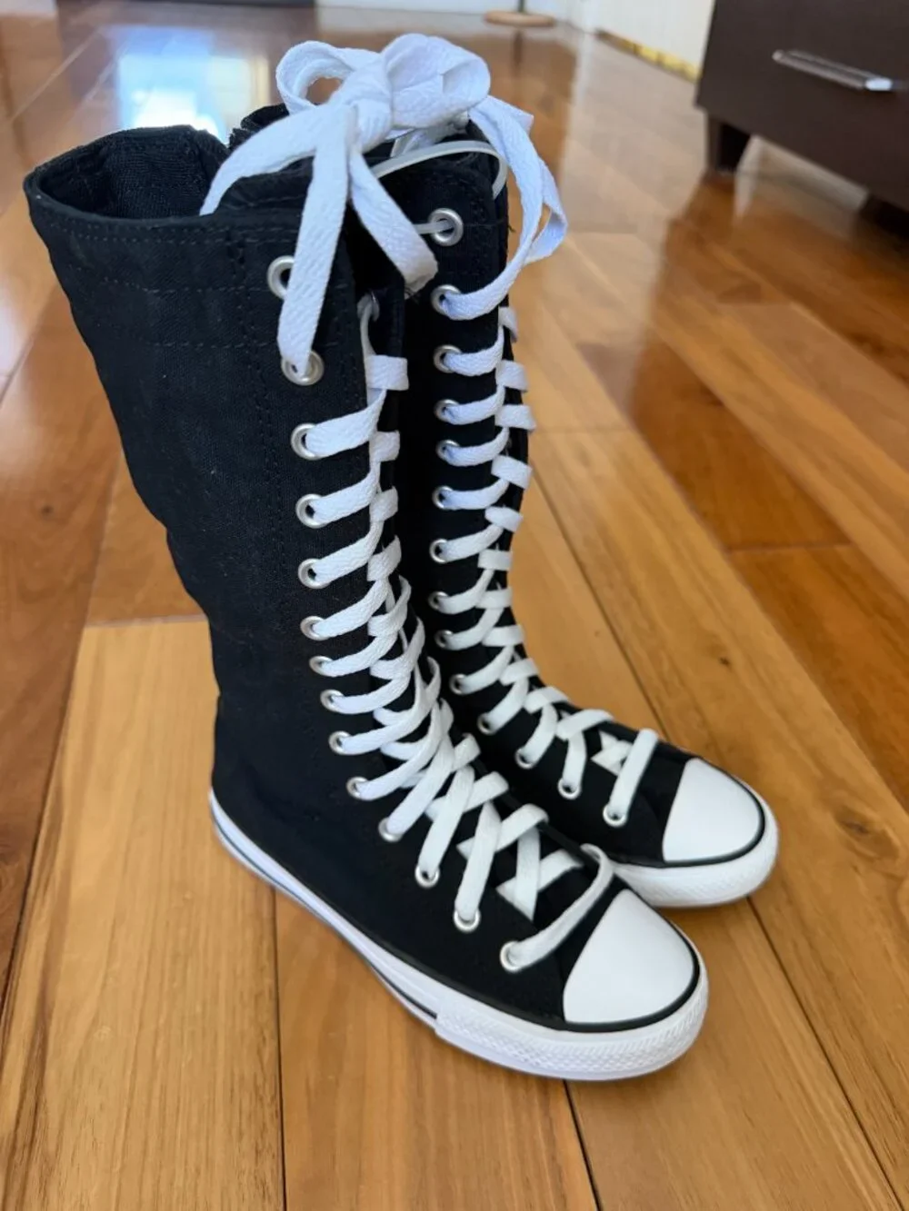 Converse Chuck Taylor All Star XHi Kids Size 1 Black High Top Sneakers NWOB
